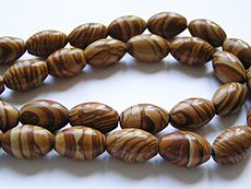 vleek z wooden line stone